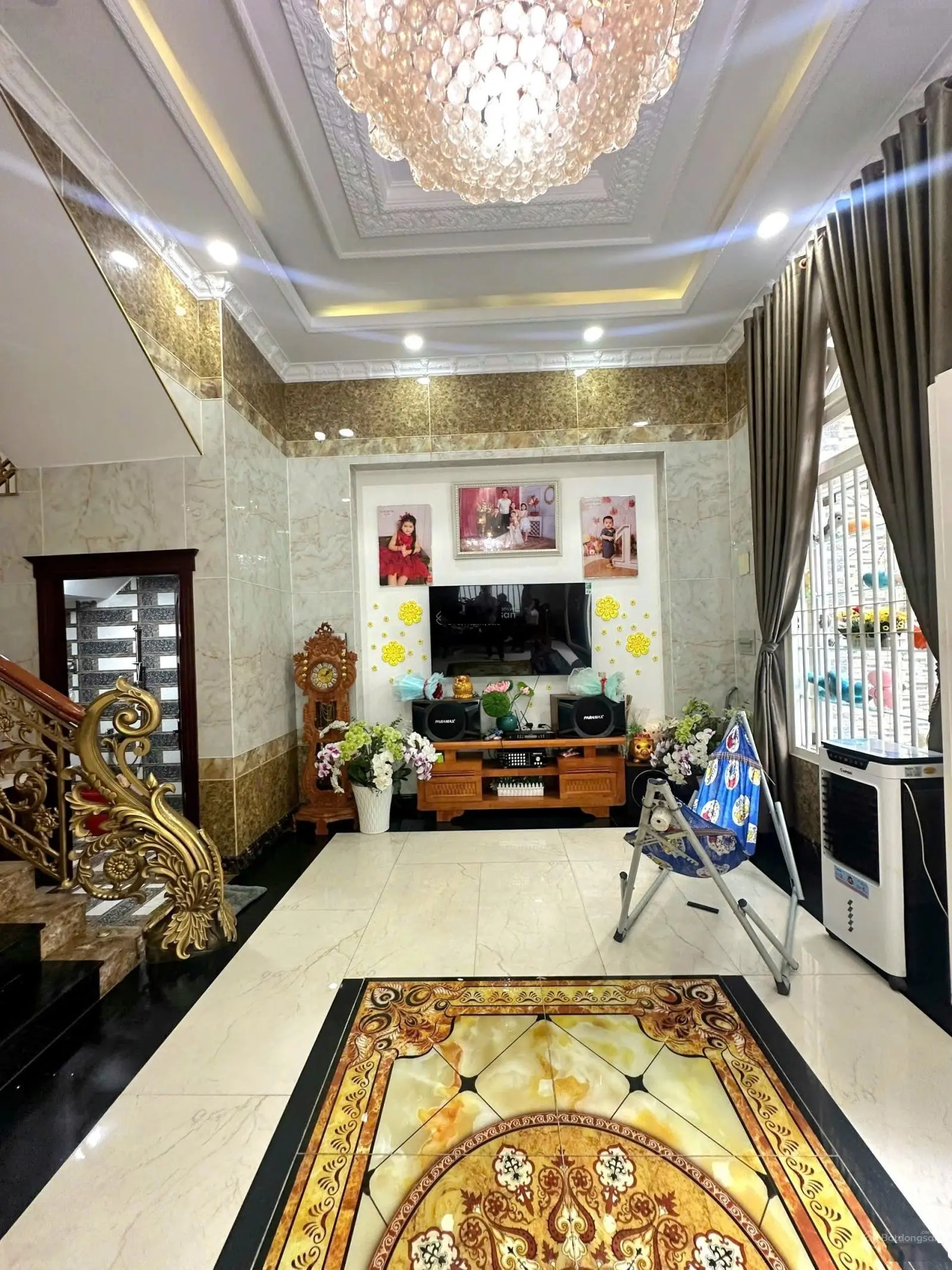 Chủ cần bán nhà góc ngay 2MT đường Số 15 P. Bình Hưng Hòa ngay Aeon Tân Phú. DT 7.5x13.3 đúc 3 lầu
