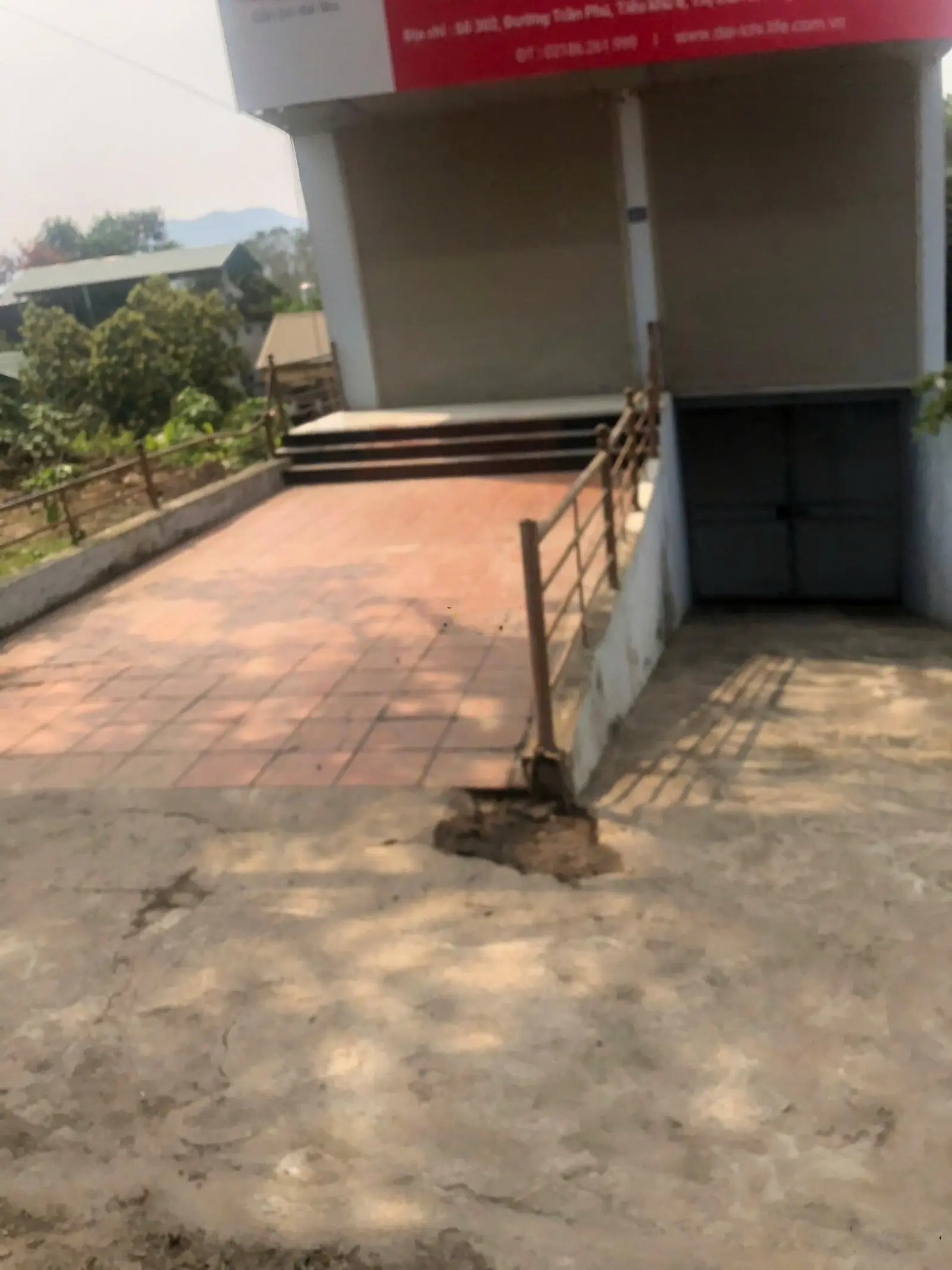 Cần bán gấp nhà 5 tầng tại tiểu khu 6 thị trấn Lương Sơn. Hòa Bình. Nhà 5 tầng. Phù hợp để buôn bán