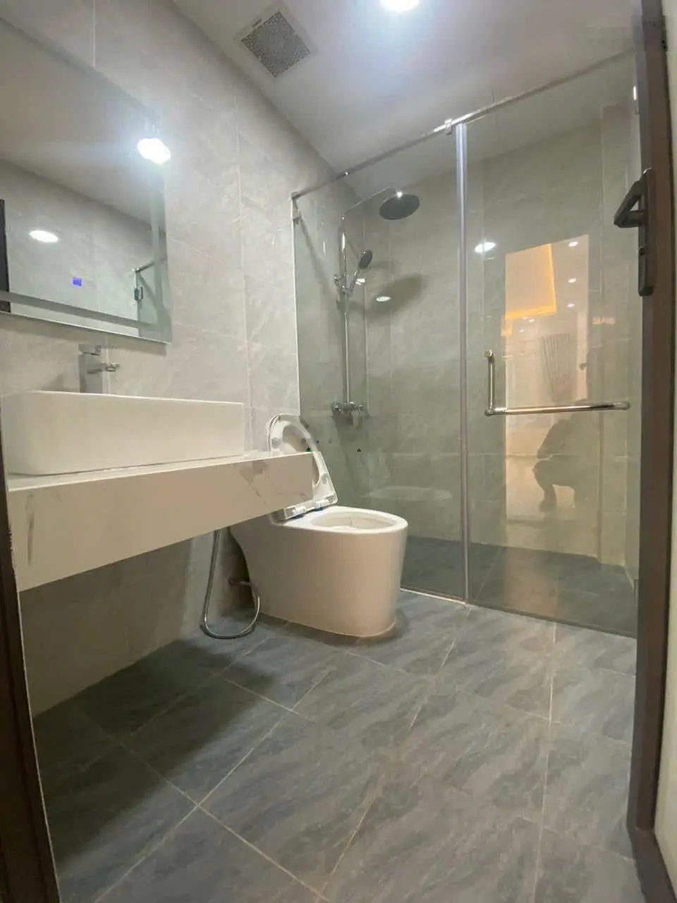 Bán nhà Nhân Mỹ, Nam Từ Liêm, nhà dân xây độc lập, 6 tầng mới tinh, ngõ thônv thoáng, ở cực sướng