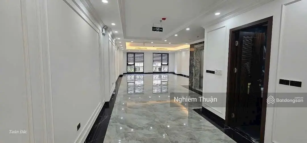Bán nhà mặt phố Nguyễn Hoàng, Cầu Giấy, Hà Nội. 9 tầng thông sàn, hiện đại. 170m2, MT 6,8m. Giá tốt