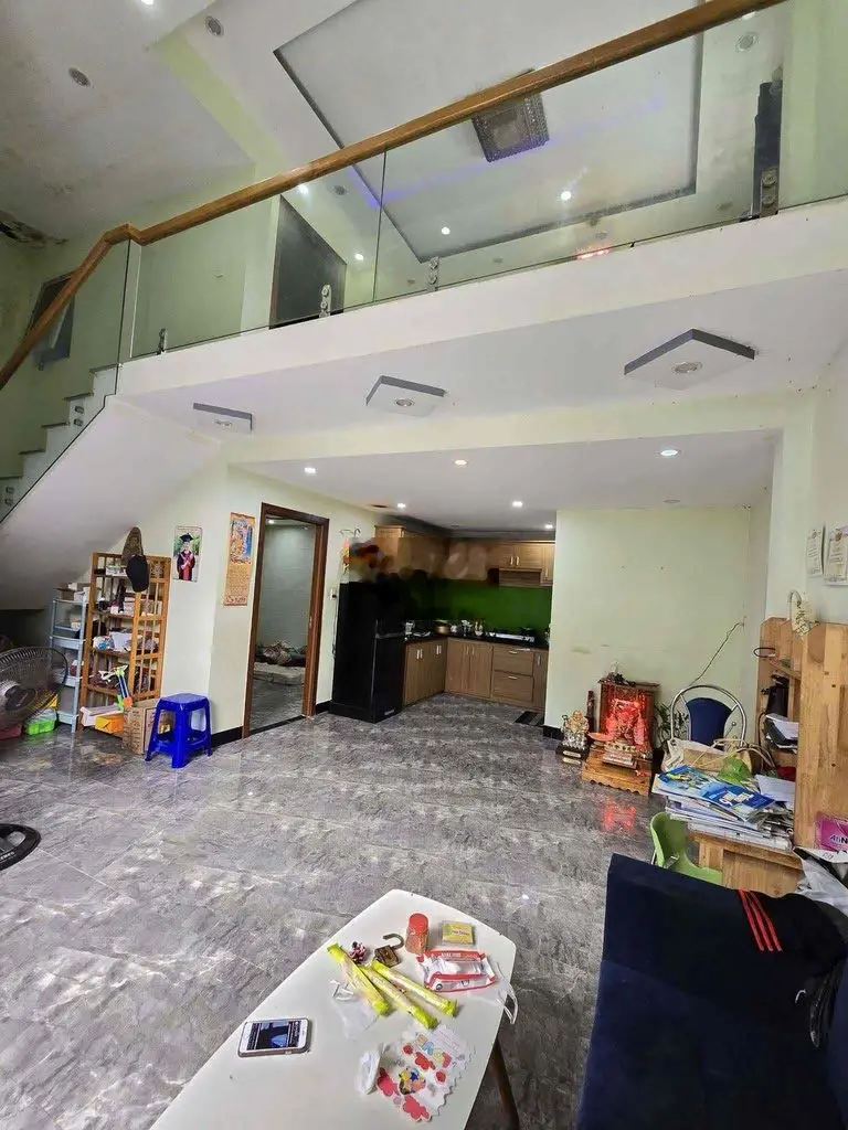 Nhà mê lửng 74m2 đường oto Nguyễn Đình Tứ thông Hoàng Minh Thảo