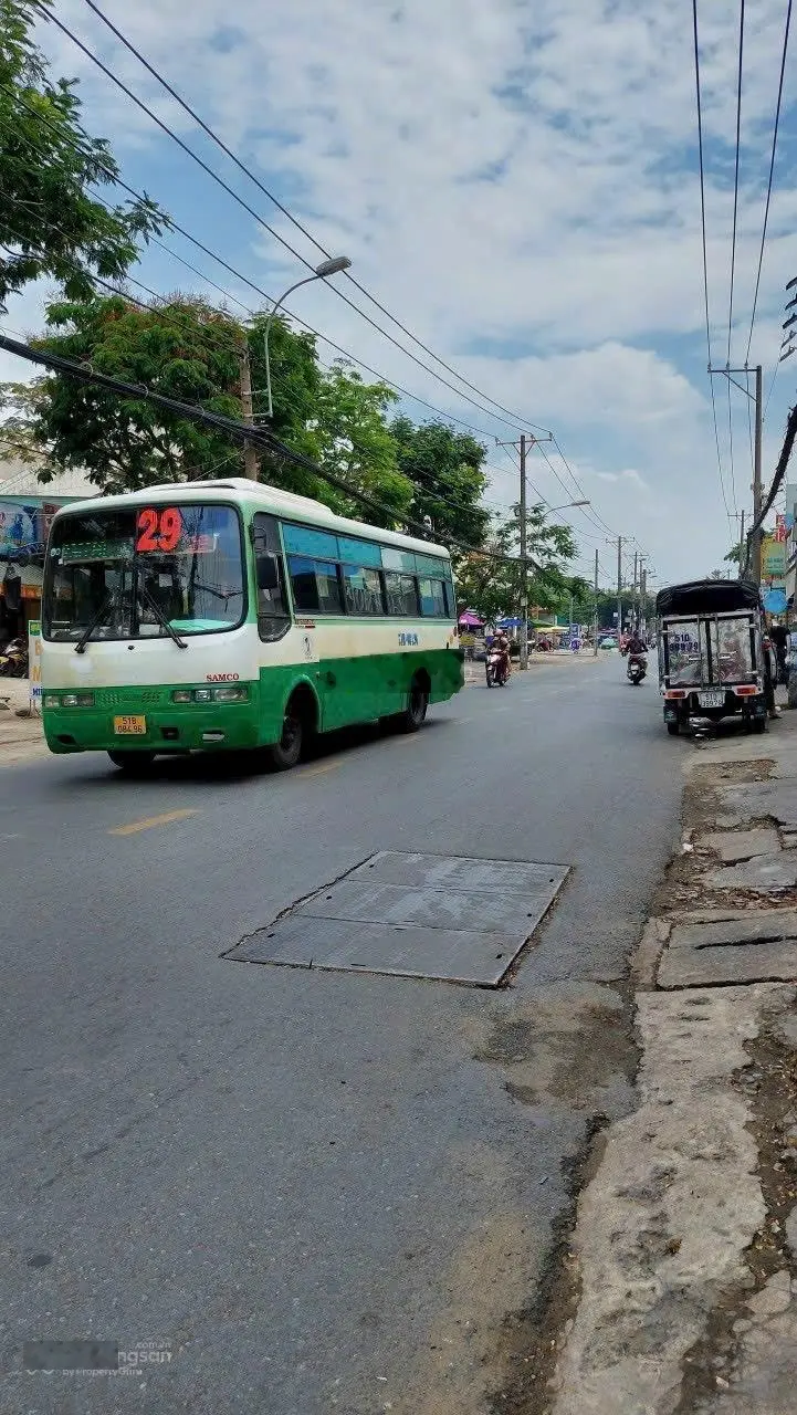 Chính chủ gửi bán căn nhà mặt tiền đường 49 phường bình trưng đông Q2. Tp thủ Đức