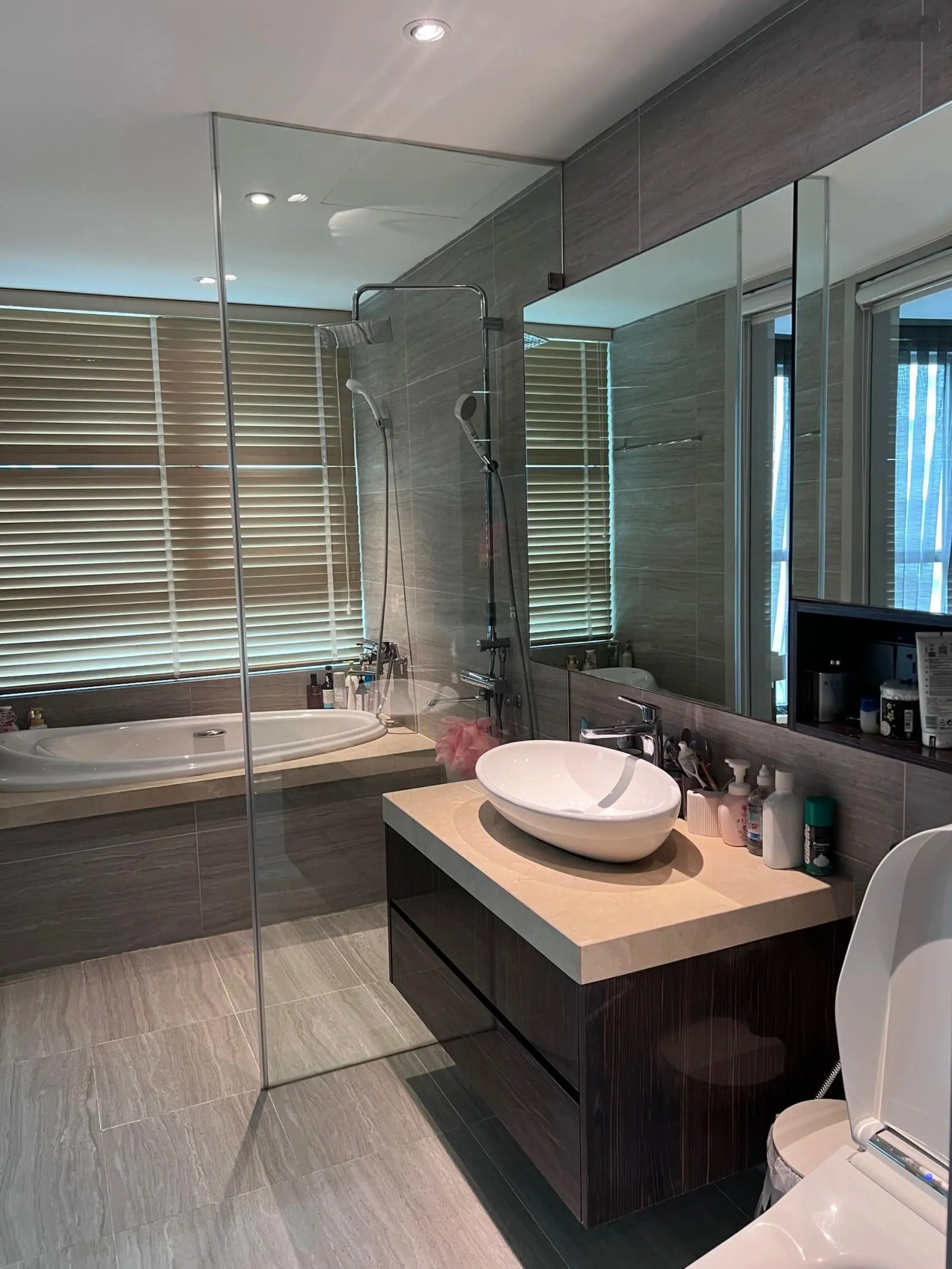 Cần bán căn penthouse 591m2 góc vip nhất Lancaster Núi Trúc View Hồ Tây