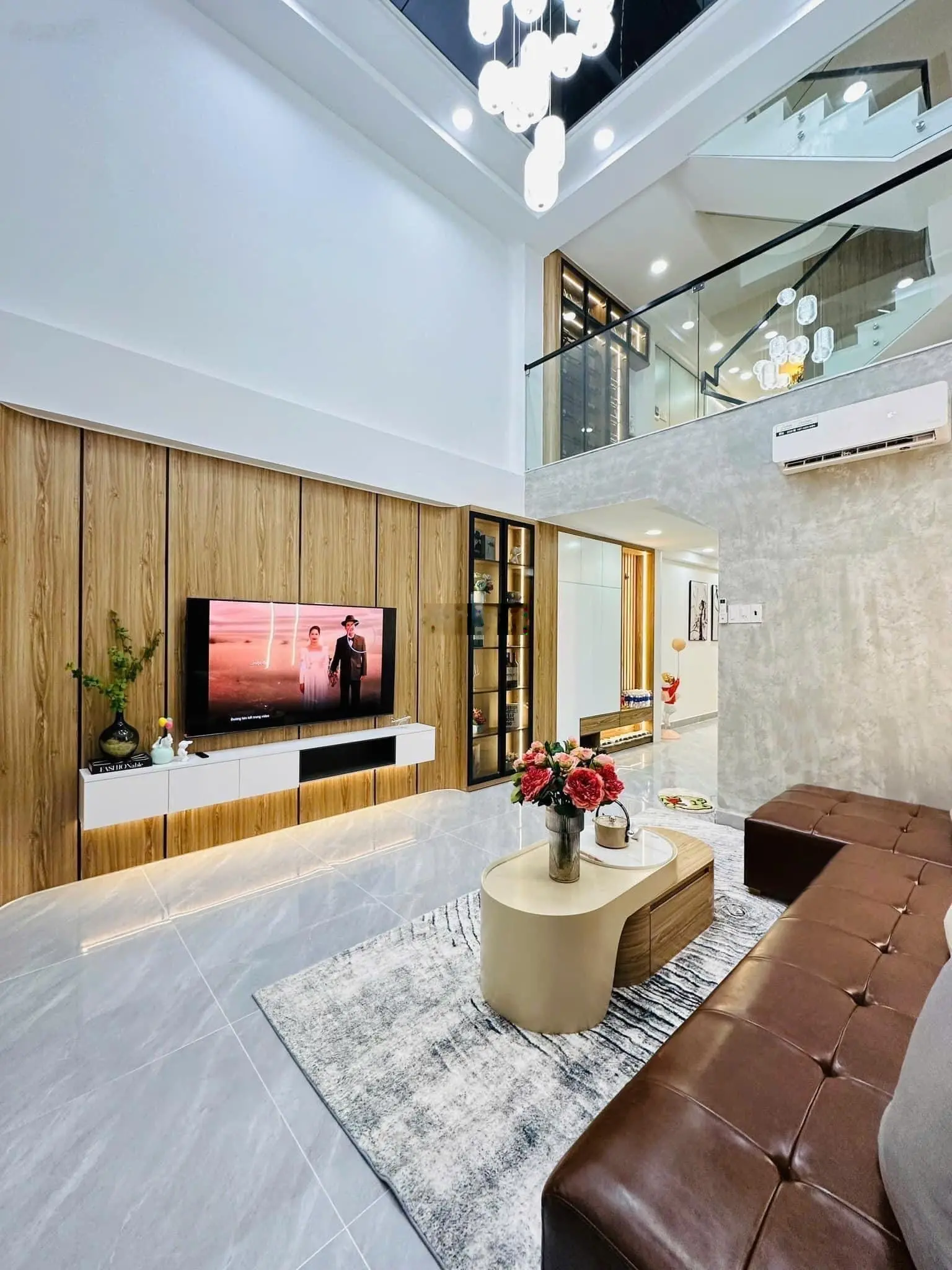 Super Luxury kinh doanh siêu đỉnh Tân Vĩnh, P6, Q4. DT: 56m2 sổ riêng, đang cho thuê 25tr
