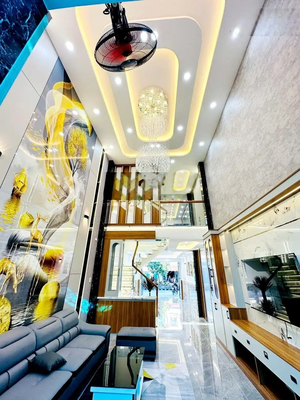 Nhà mặt tiền rạch, 4 lầu, Thạnh Xuân 24, Thạnh Xuân, Quận 12