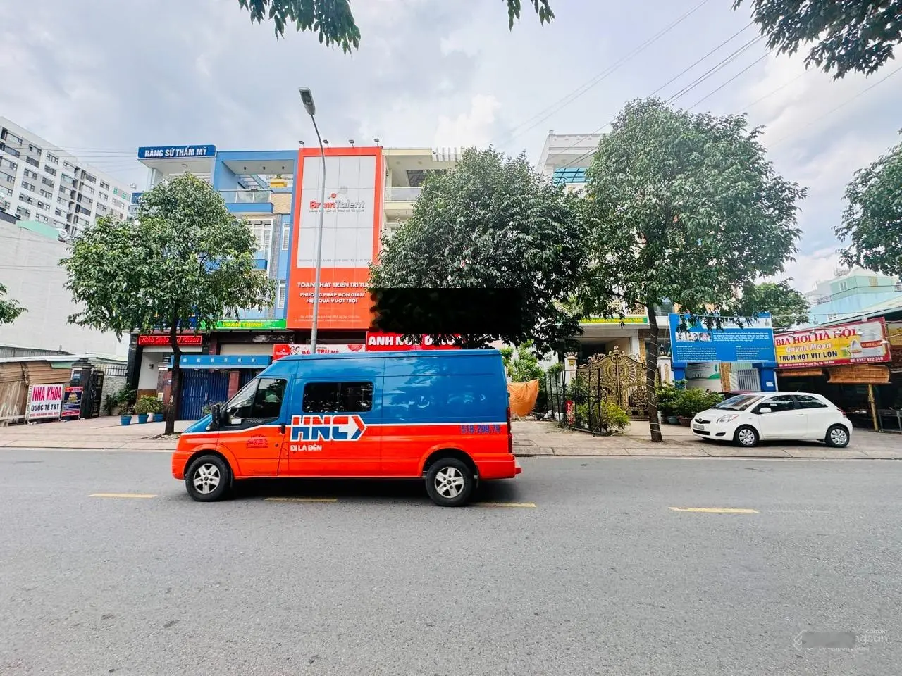 Duy Nhất 1Lô Mặt Tiền KD Sầm Uất XD 1 Hầm 4 Lầu,Vỉa Hè Rộng Rãi đườg Đào Trinh Nhất.Dt 120m2 (5x24)