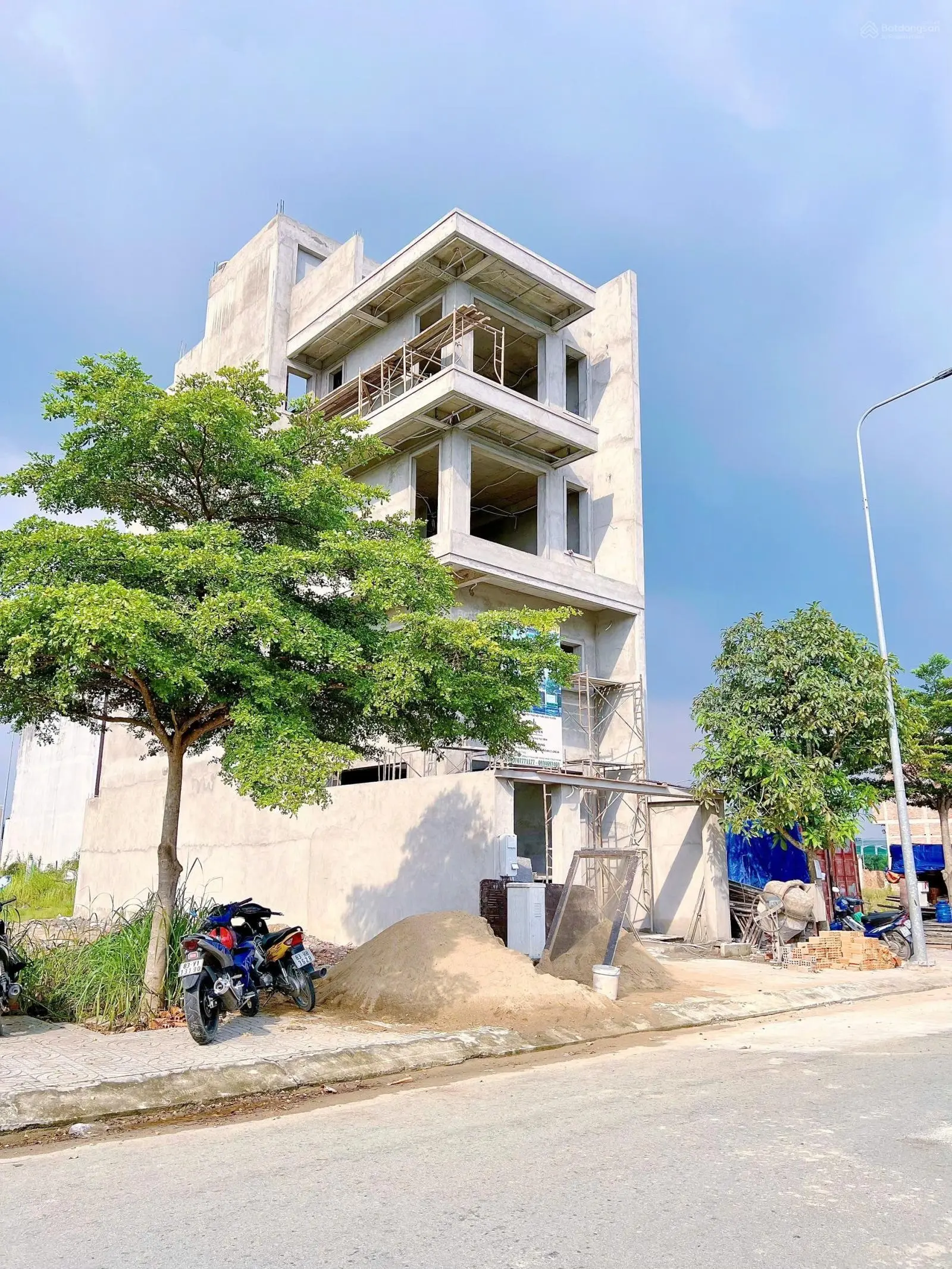 Chính chủ gửi bán nền đất 80m2 giá tốt, sổ hồng riêng chính chủ, minh bạch