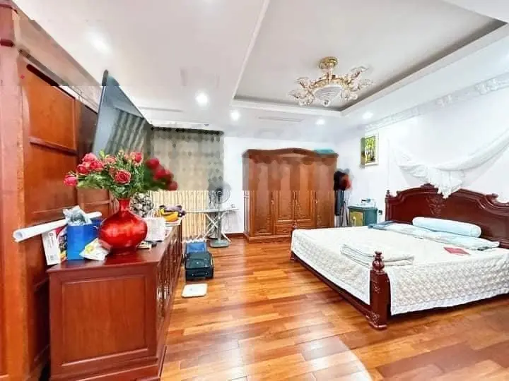 Bán biệt thự lô góc siêu đẹp Mỹ Đình, vị trí siêu đẹp. Giá nhỉnh 80 tỷ
