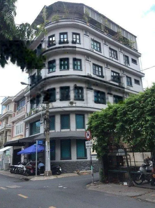 Bán, cho thuê tòa nhà mặt tiền đường 3 Tháng 2, P. 12, Quận 10. DT = 407m2. Giá chỉ: 300 tỷ (TL)