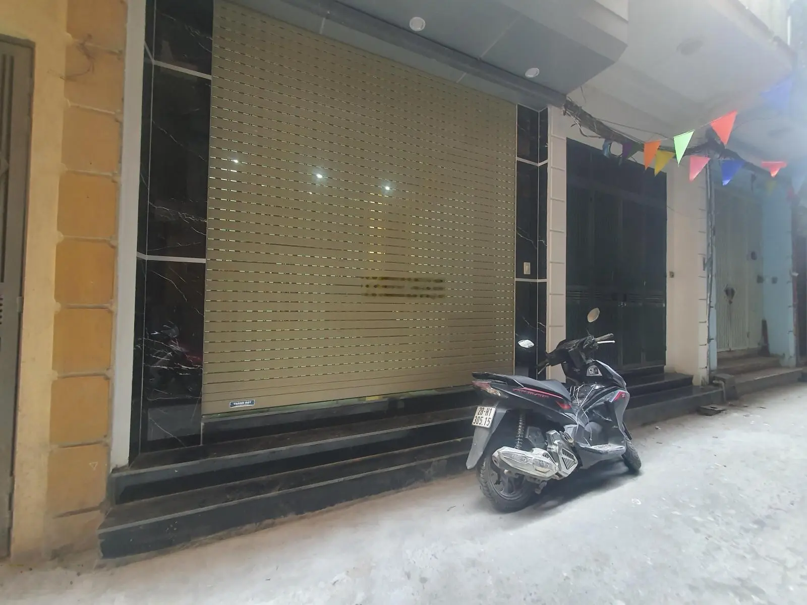 Bán nhà 4,5 tầng xây mới. Ngay chợ Hà Đông (phố Lê Lợi đi vào)