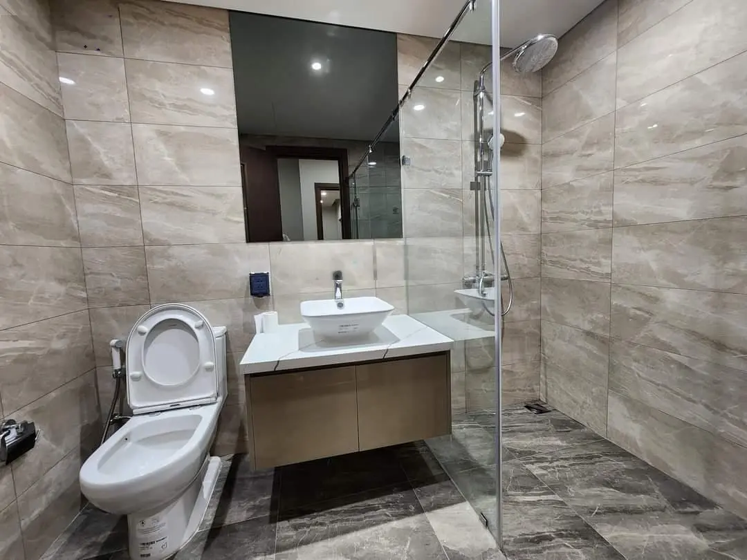 Tôi chính chủ, cần bán gấp căn hộ 3 phòng ngủ, căn góc, tầng đẹp, view thoáng mát, căn duy nhất.