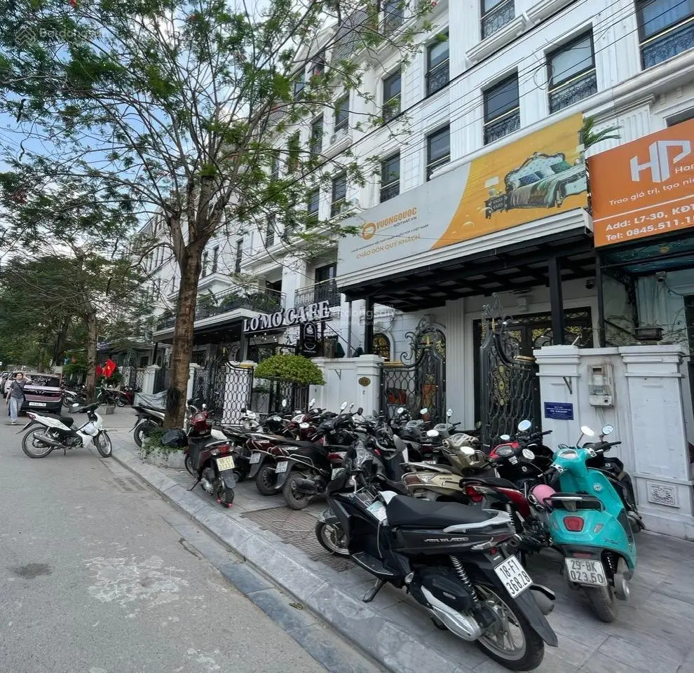 Nhà liền kề quận Thanh Xuân 130m2, (5 nổi + 1 hầm), thang máy, 2 ô tô để trong nhà