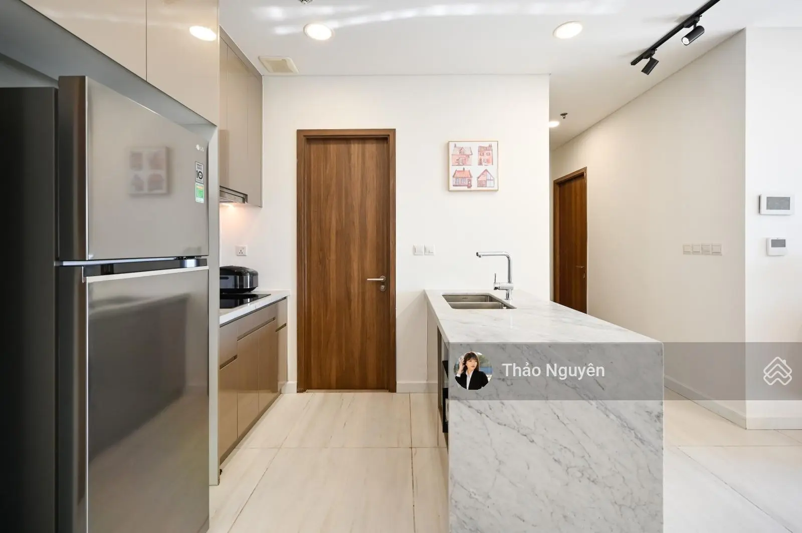 Đang đợi sổ hồng kẹt tiền bán nhanh căn 1PN+đa năng dưới 6tỷ view thoáng tại Hà Đô Q10 0909 711 ***