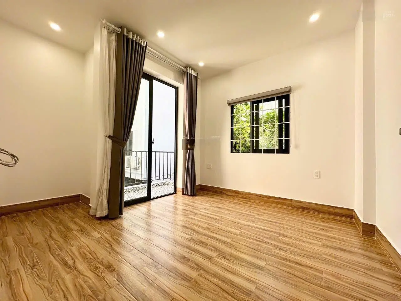 Bán nhà phố thiên lôi siêu đẹp ạ