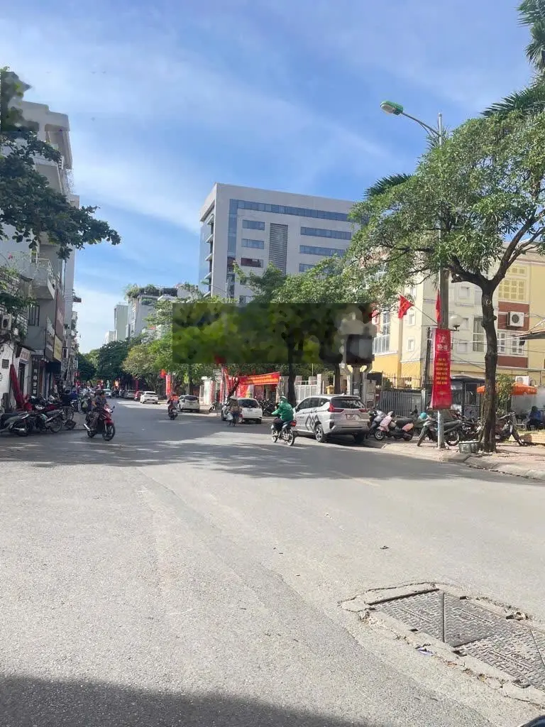 Bán căn góc 2pn 2vs toà CT1 chung cư 45 Nguyễn Sơn - diện tích 83.4m2 sổ đỏ lâu dài