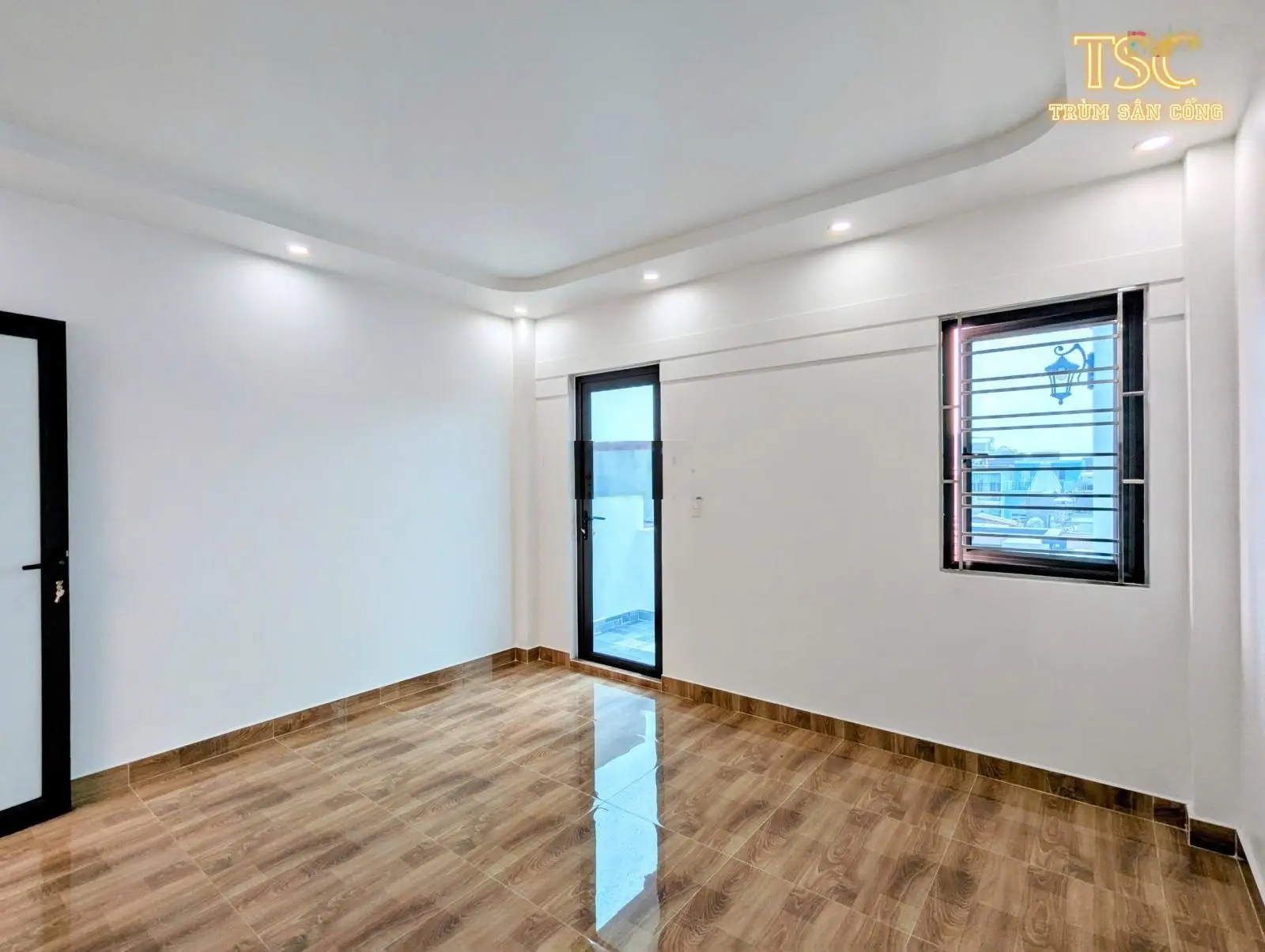 - Nhà xây mới,mặt ngõ, chỉ sau nhà mặt đường tuyến 2 Trần Nguyên Hãn -66m2 x 4 tầng