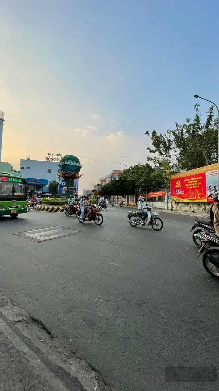 Bán gấp 542m2 đất mặt tiền Lê Lợi, thị trấn Hóc Môn, giá 29 tỷ