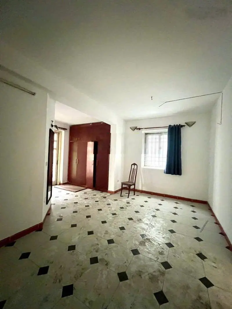 Bán nhà phố Đào Tấn Ba Đình 183m 4 tầng mặt tiền 11.5m 81.5 tỷ.Kinh doanh, ô tô tránh