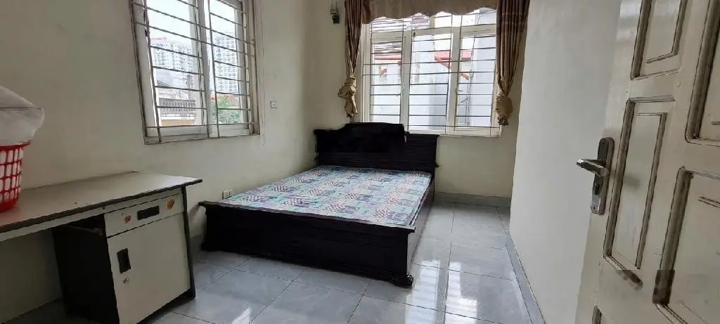 Nhà dân xây, cần tiền bán gấp, ngõ thẳng oto, 4 ngủ, MT Rộng 6m, 60m2, 6.89 tỷ