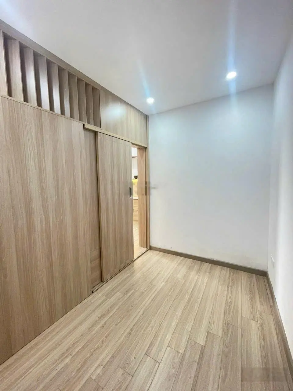 Bán gấp căn 45.5m2 - 2 ngủ & 1 VS HH4 Linh Đàm Hoàng Mai. LH: 0966 455 *** em Thuỷ