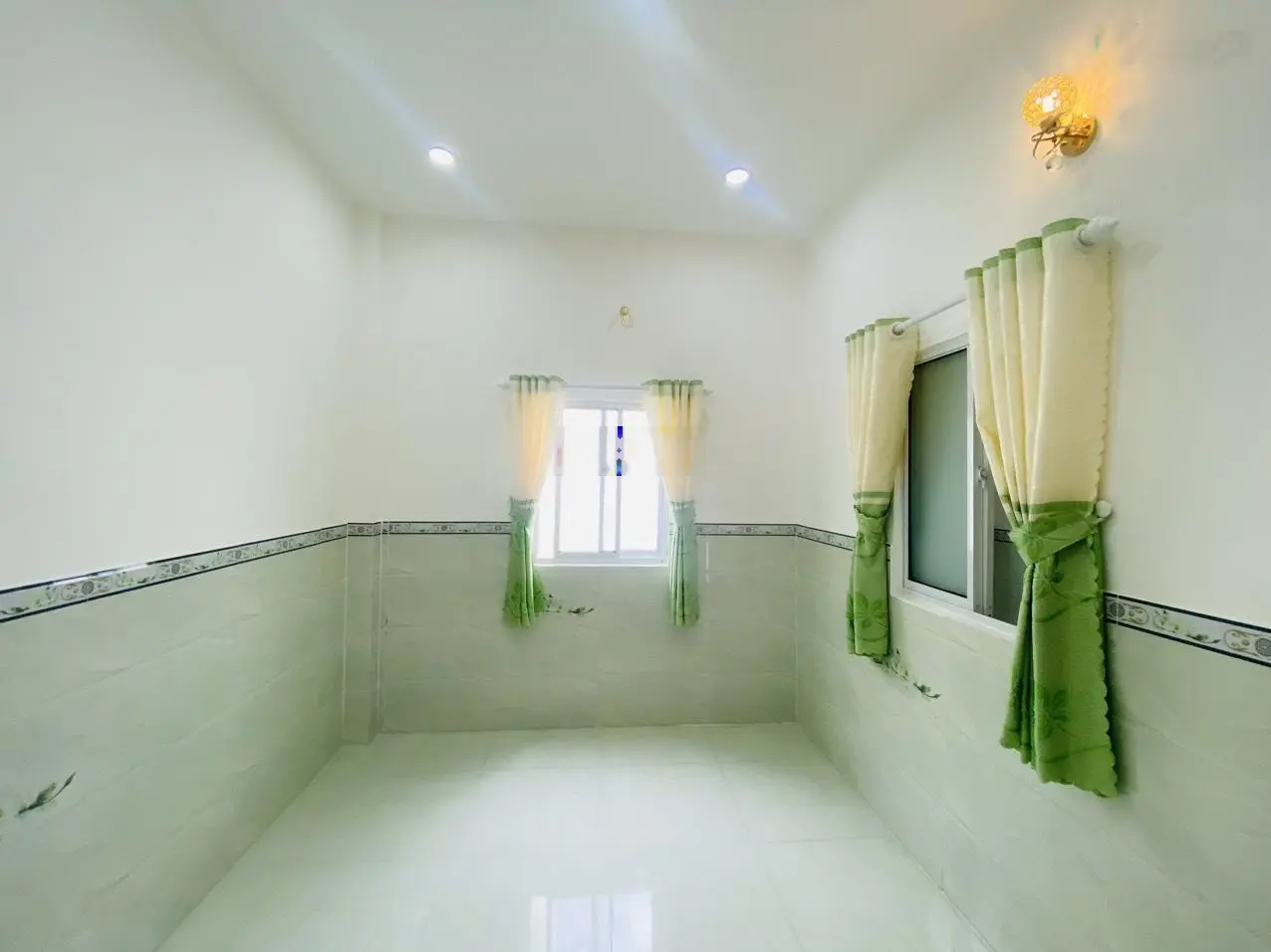 Bán nhà riêng 4PN, 2WC, 102m2, ở Quốc Lộ 50, Cần Giuộc, Long An