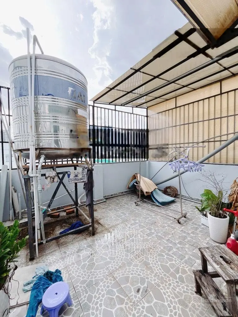 Huỳnh Tấn Phát - oto nằm nhà giá chỉ 7 tỷ