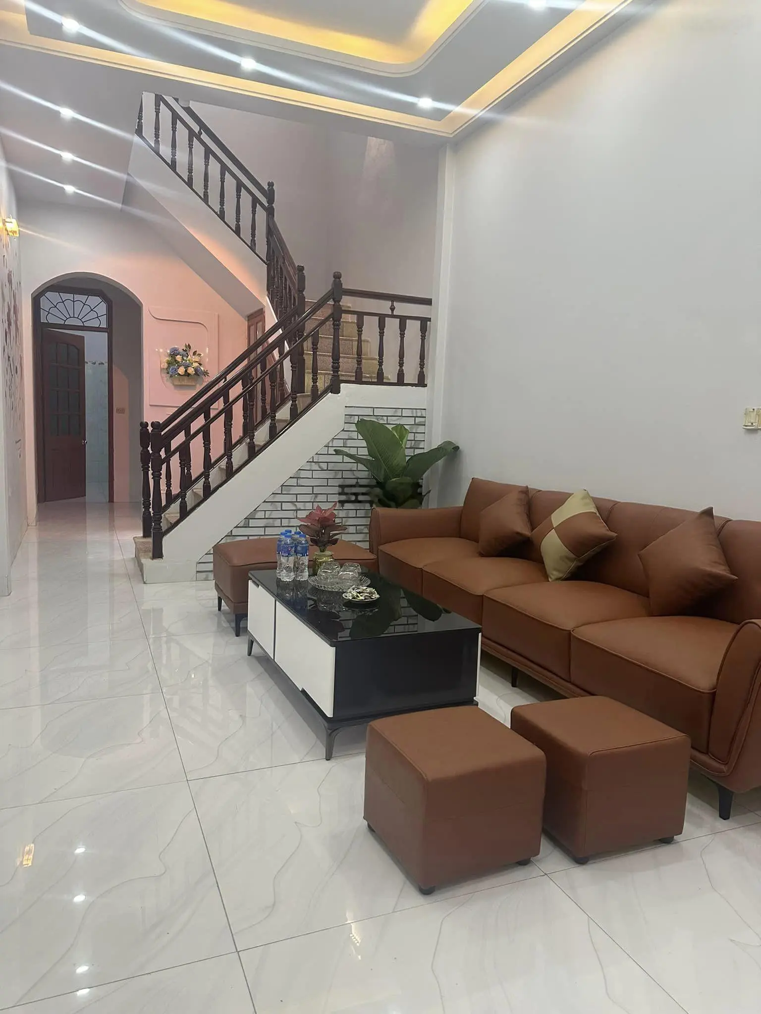Cần bán nhà 3 tầng đường thông ngõ ô tô phố Nguyễn Thị Duệ chỉ 2,98 tỷ