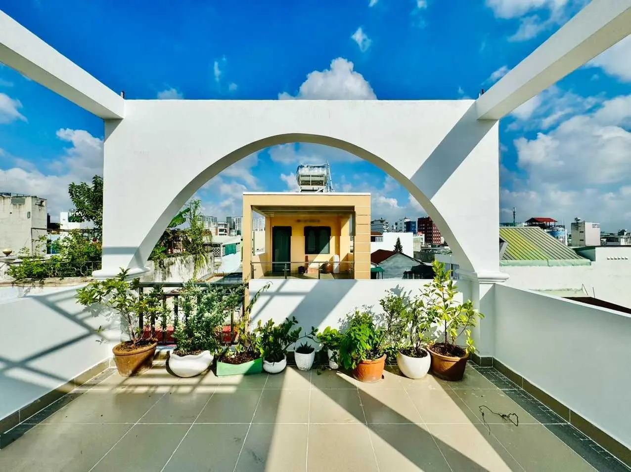 Bán nhà hẻm 8m Bùi Đình Túy, hẻm kinh doanh có vỉa hè (4,2x18m) trệt 2 lầu, giá chỉ 11,8 tỷ TL