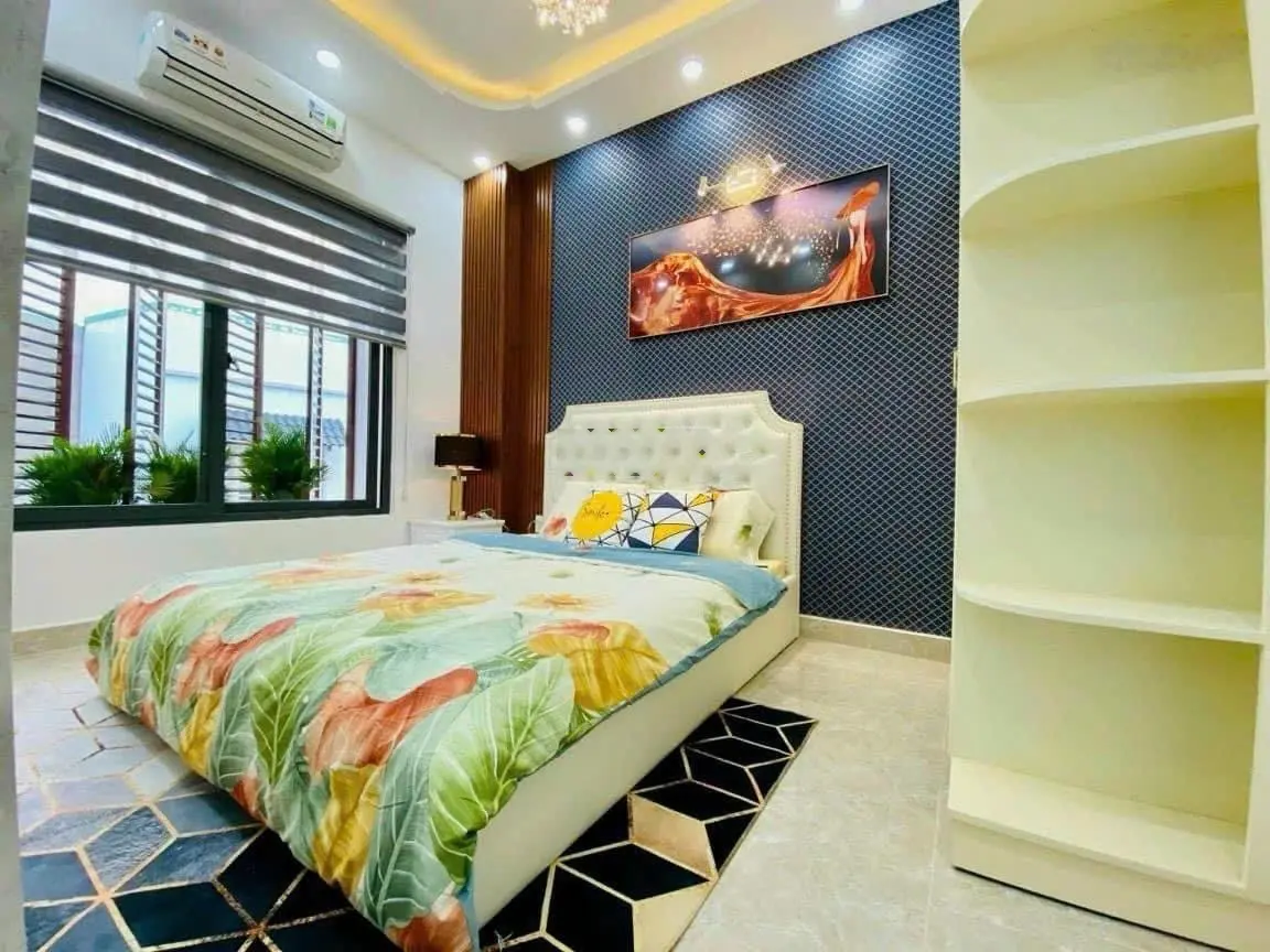 Villa giữa lòng gò vấp. nhà có dt ngang hơn 8m hàng hiếm. nhà mới 99%.