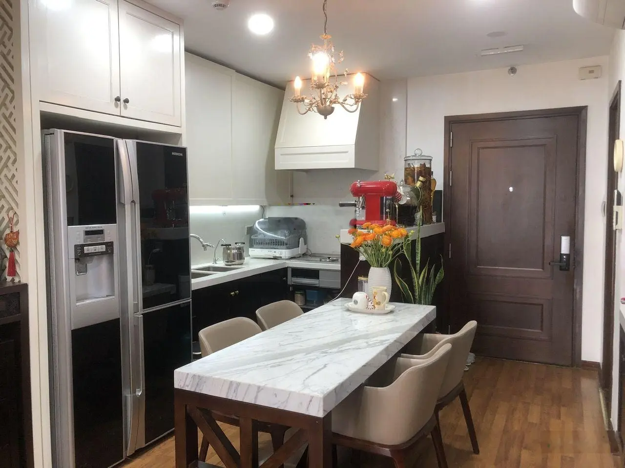 Tôi chính chủ bán gấp căn 70m2 cc home city, 2pn full nội thất. giá tôi bán 5,5 tỷ lh 0865 626 ***
