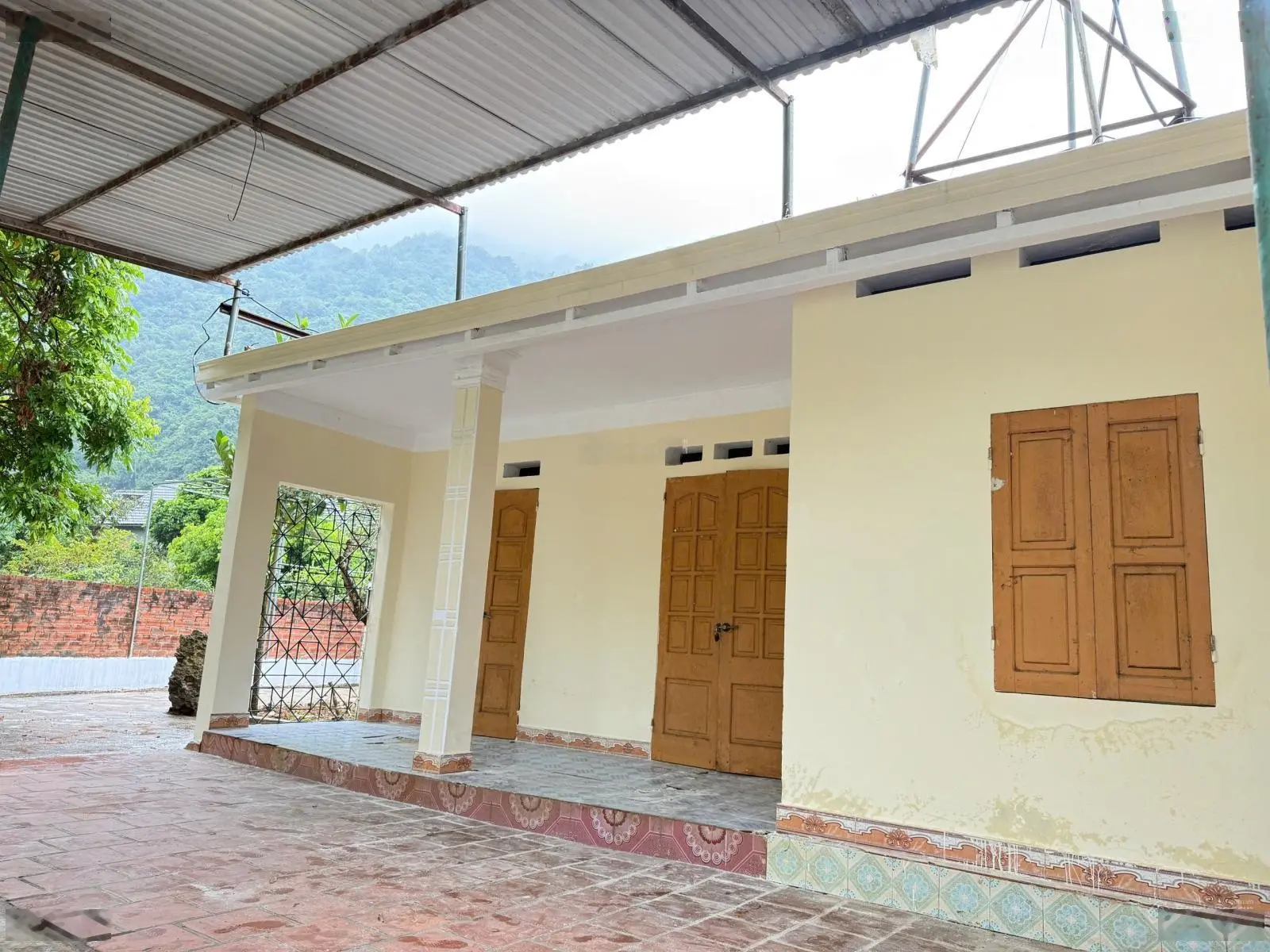 Bán Nhà Bên Sưới Cực Đẹp Tại Trung Tâm Thị Trấn Mộc Châu, Sơn La