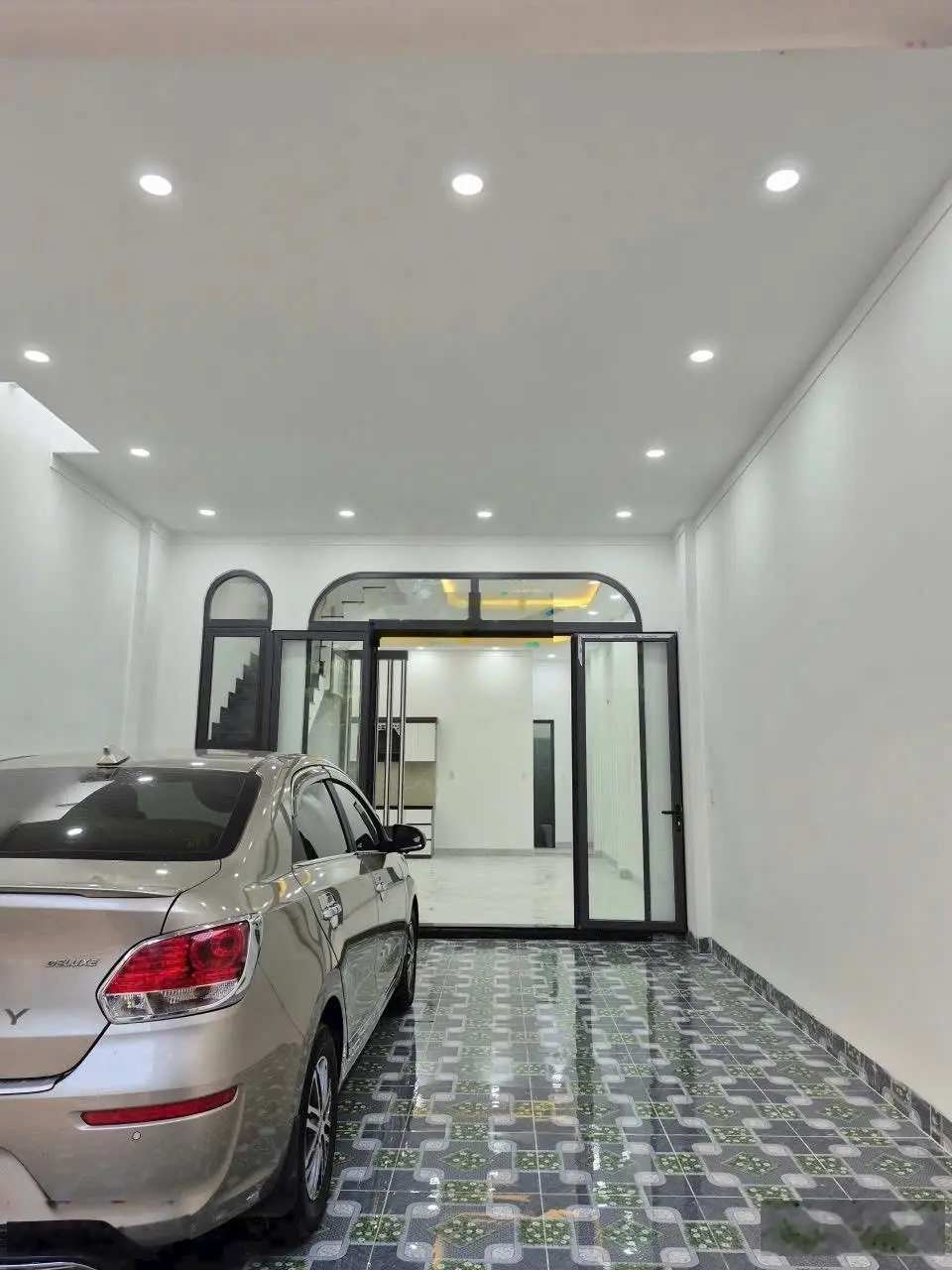 Cần tiền bán gấp nhà Bình Thạnh, hẻm oto thông thoáng.