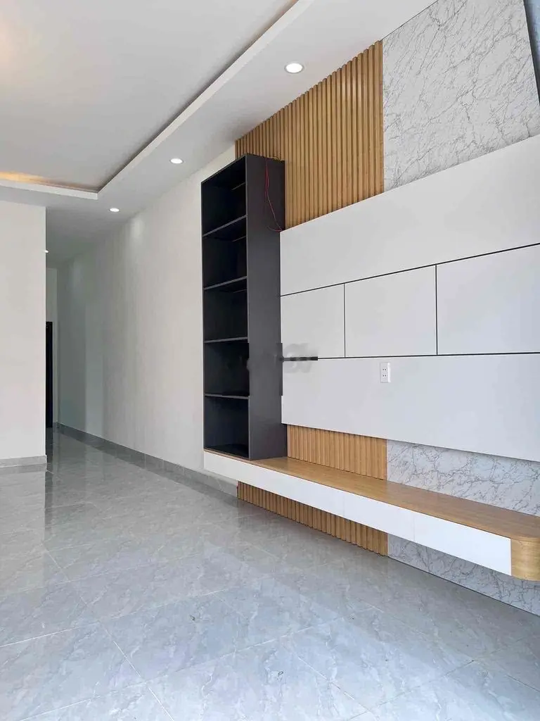 Nhà mới 100% thuộc phú hưng full nội thất