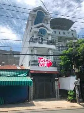 MT chính chủ 90 Trần Quang Cơ, 4x17m, đúc 3 lầu nhà mới