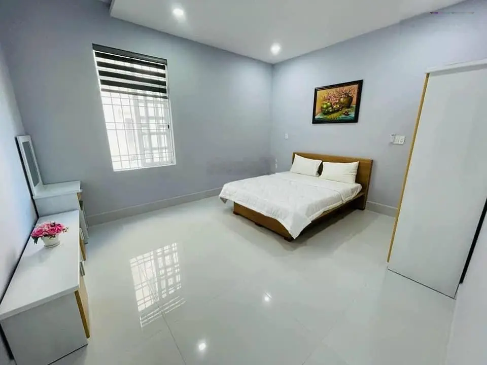 Kẹt tiền bán gấp căn nhà ở ngay chợ BÌNH CHÁNH, đường đinh đức thiện, 85m2, giá 1 tỷ 1.