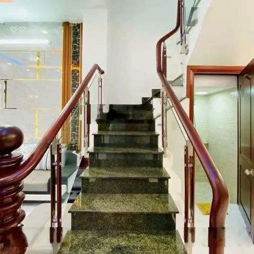 Chủ ký gửi nhà Trần Tuấn Khải,Q5,giá 1tỷ950/48m2,HXH,1T1L,gần chợ,bệnh viện.LH 0922 811 *** Quỳnh Anh