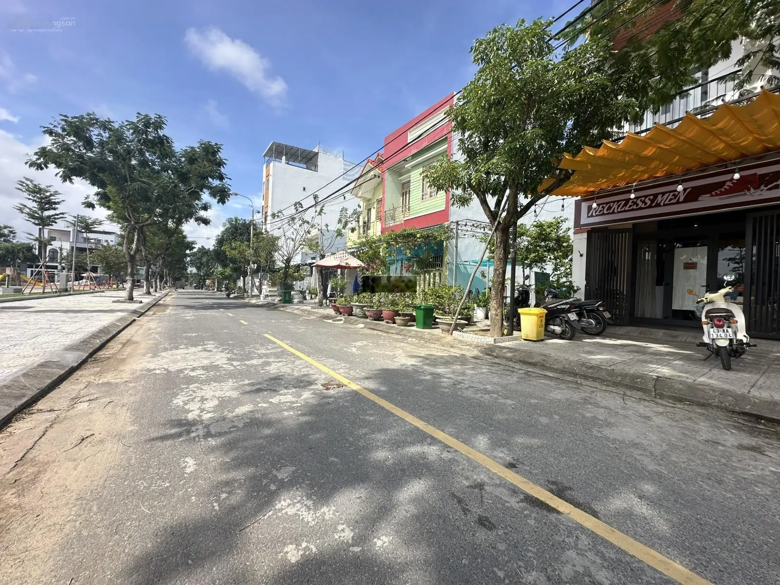 Bán nhà đẹp 2 MT 2 tầng khu Đông Trà, P. Hoà Hải, quận Ngũ Hành Sơn- Giá tốt 6 tỷ/135m2 (7x20)