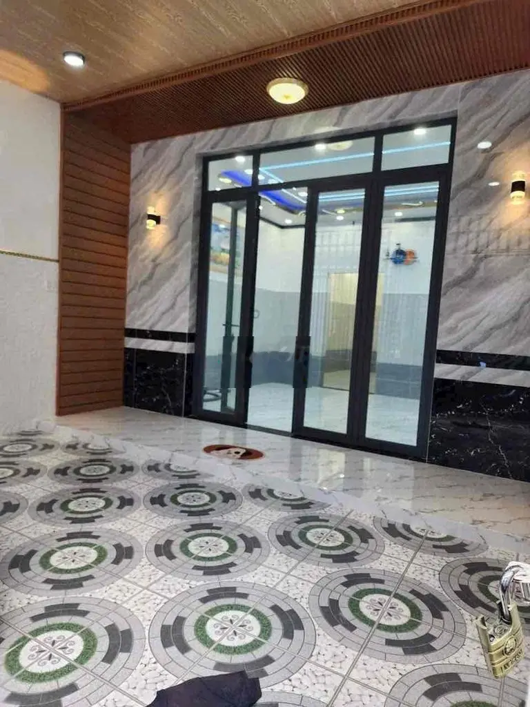 NHÀ CẤP 4, PHƯỜNG 4, TP VĨNH LONG. hẻm cách Đường lớn 20m