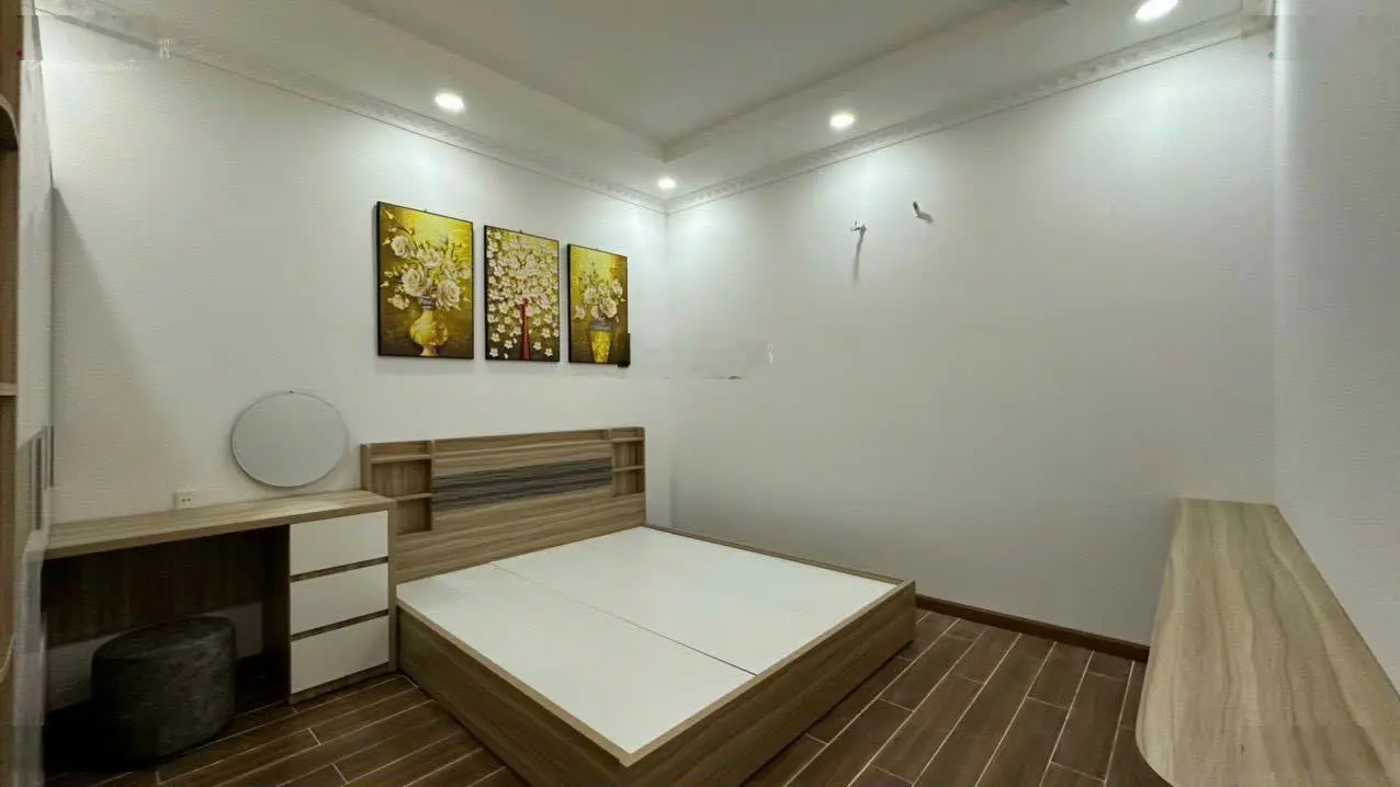Biệt thự hồ bơi đối diện kcn Cầu Tràm, diện tích 7m x 44m gần 300m2,SHR full thổ cư,GIÁP Bình Chánh