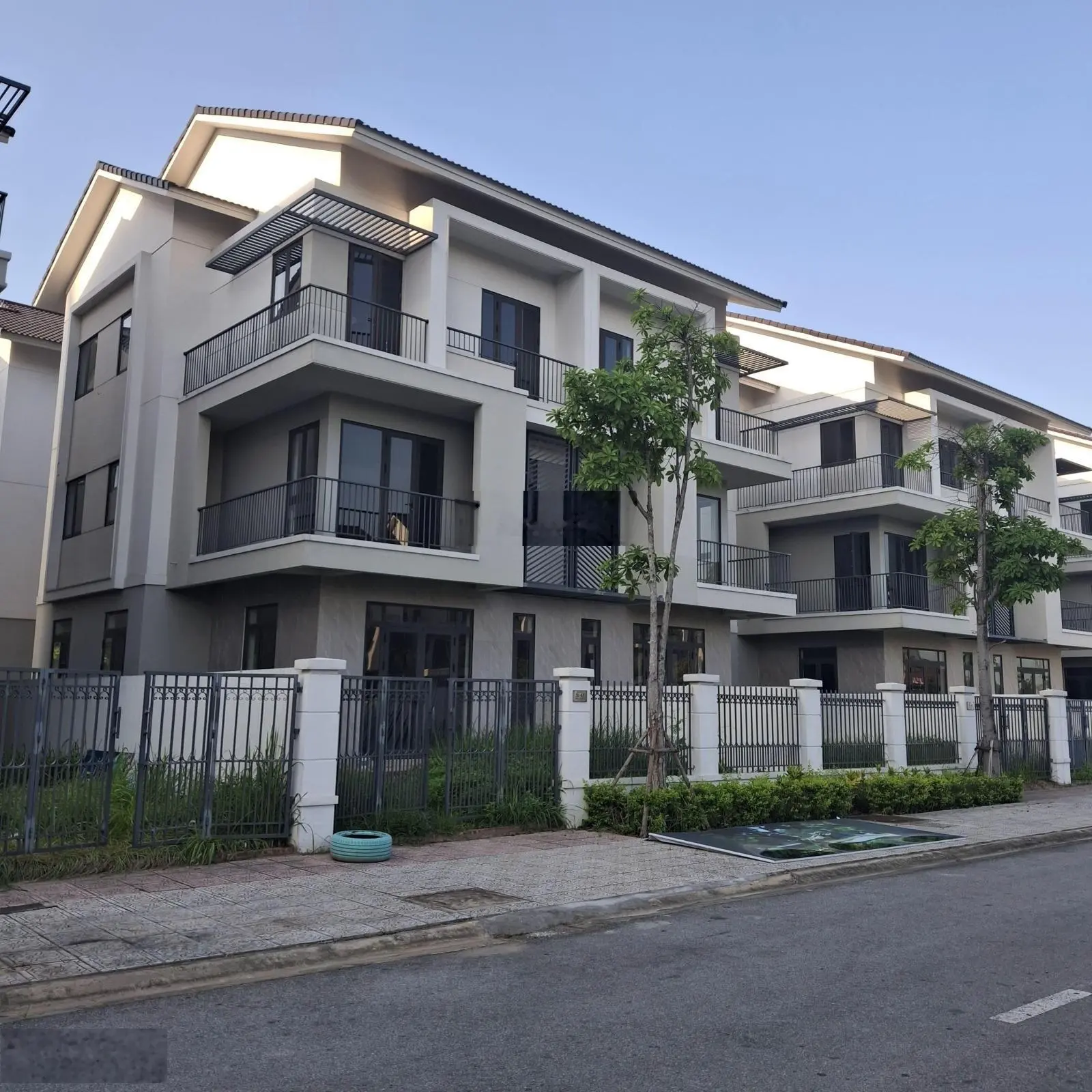 Centa riverside Vsip Bắc Ninh.Gà đẻ trứng vàng .lời ngay khi mua
