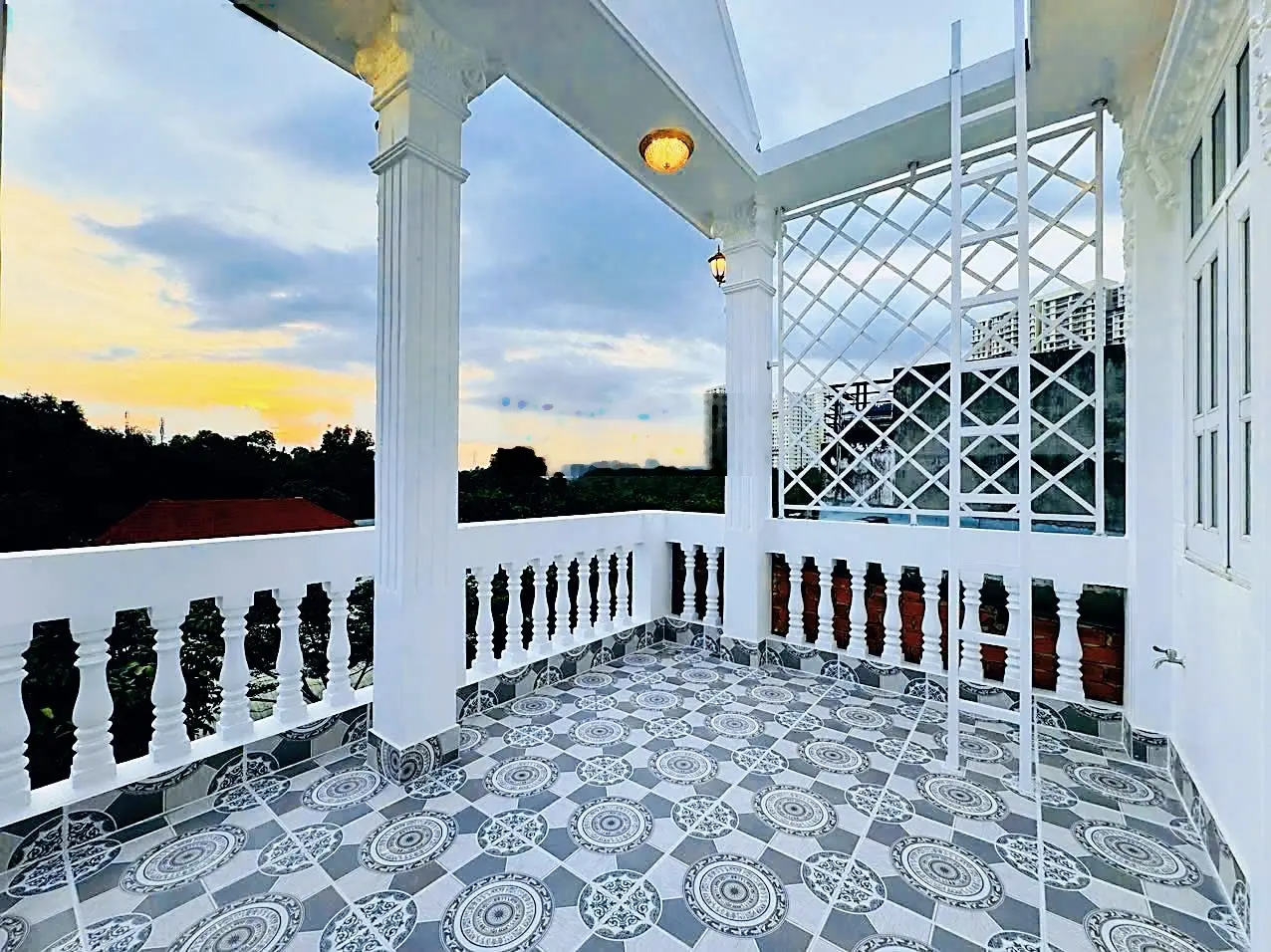 Bán nhà hẻm xe hơi 1806 Huỳnh Tấn Phát - Thị trấn Nhà Bè