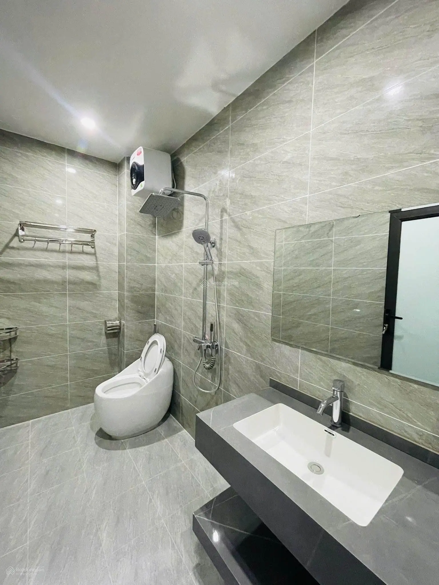 Siêu phẩm An Đồng! Nhà 75.6m2 x 3 tầng sân để ô tô, nội thất cực đẹp, ngay Hoàng Huy, chỉ 3.5 tỷ