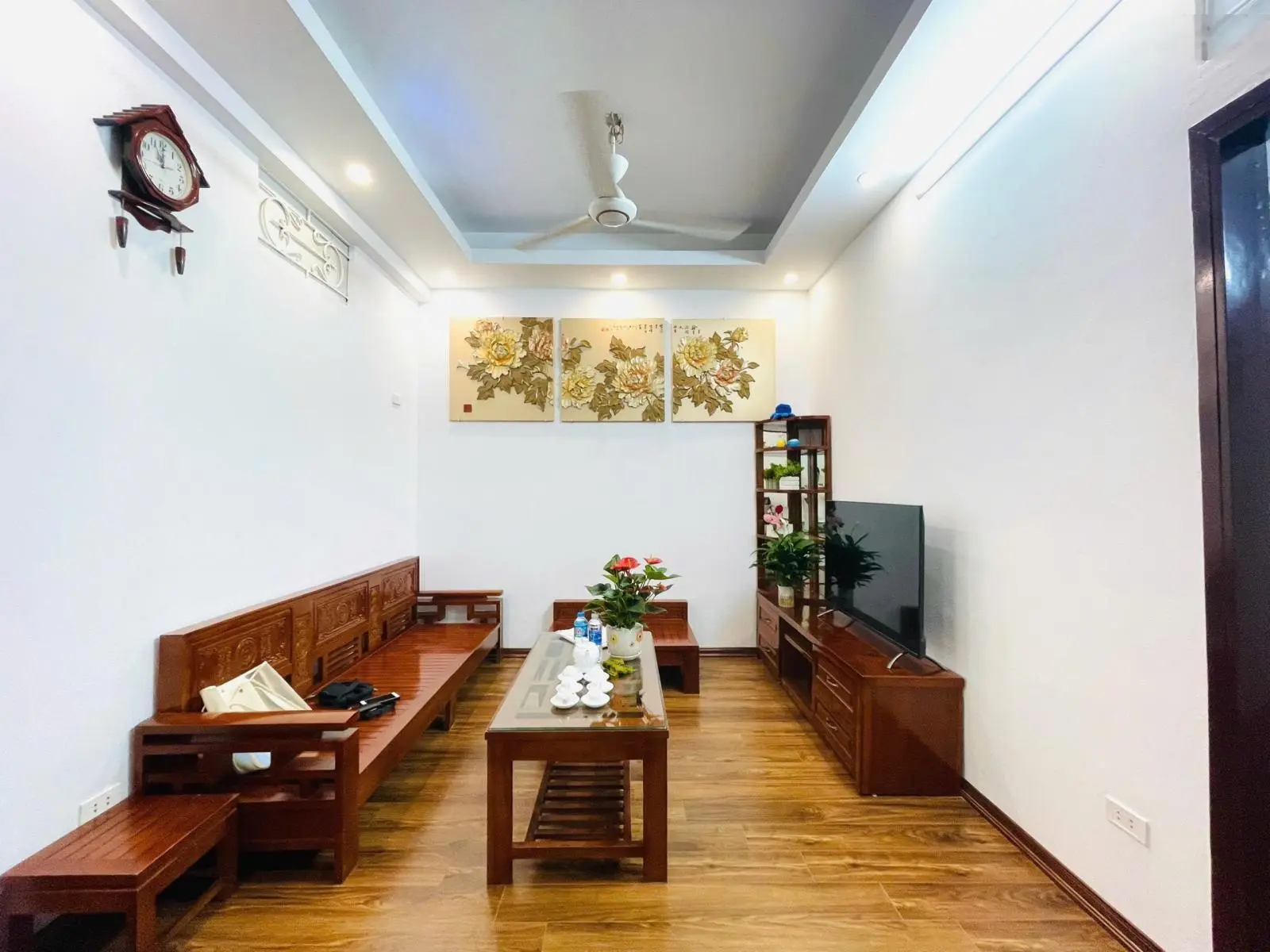 Bán gấp căn hộ 2 ngủ CT12 KVKL-full nội thất như hình-sổ đỏ cất két-view cực thoáng-giá tốt nhất