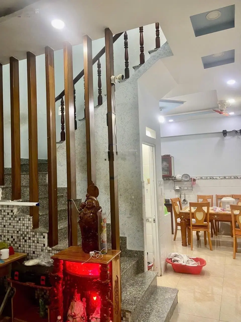 Chính chủ 4x11m, hẻm 5m gần chợ cần tiền bán gấp
