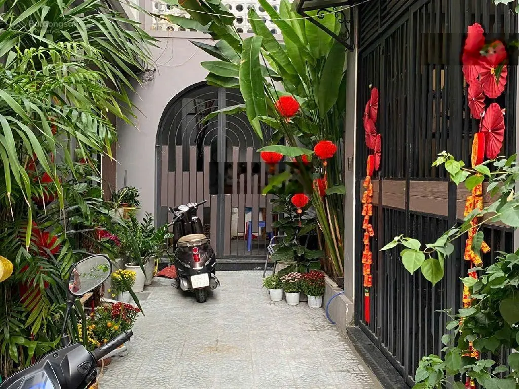 Nhà 3 tầng trung tâm hải châu-kiệt ô tô