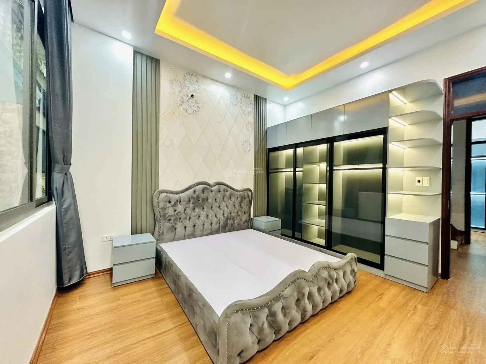 Bán gấp nhà mặt phố Cù Chính Lan, thành phố Hoà Bình, DT 62m2, giá 6.7 tỷ