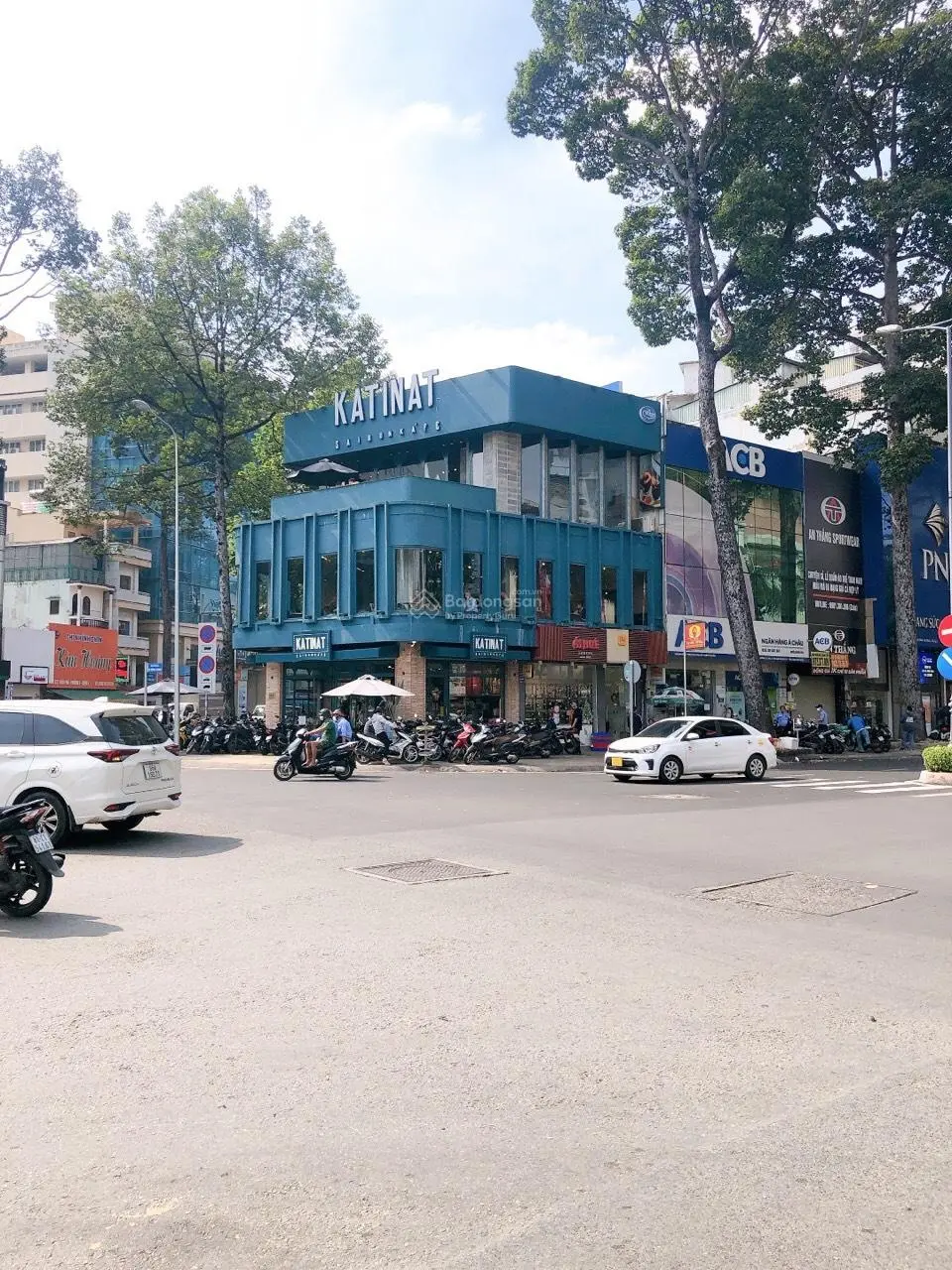 Bán nhà góc 2 mặt tiền Trần Hưng Đạo, Quận 5. DT: 9x17m - 2 tầng - giá bán: 50 tỷ TL