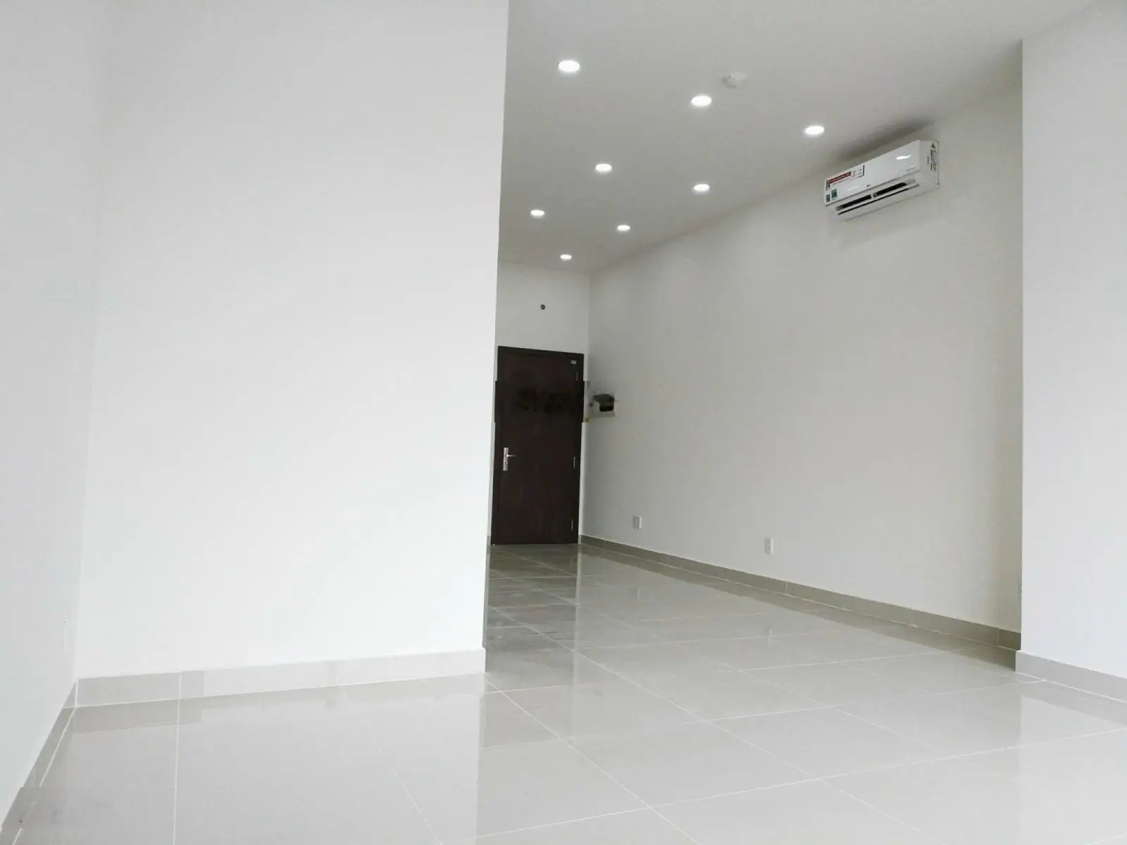 Officetel 44m2 cần bán nhanh dự án The Sun Avenue