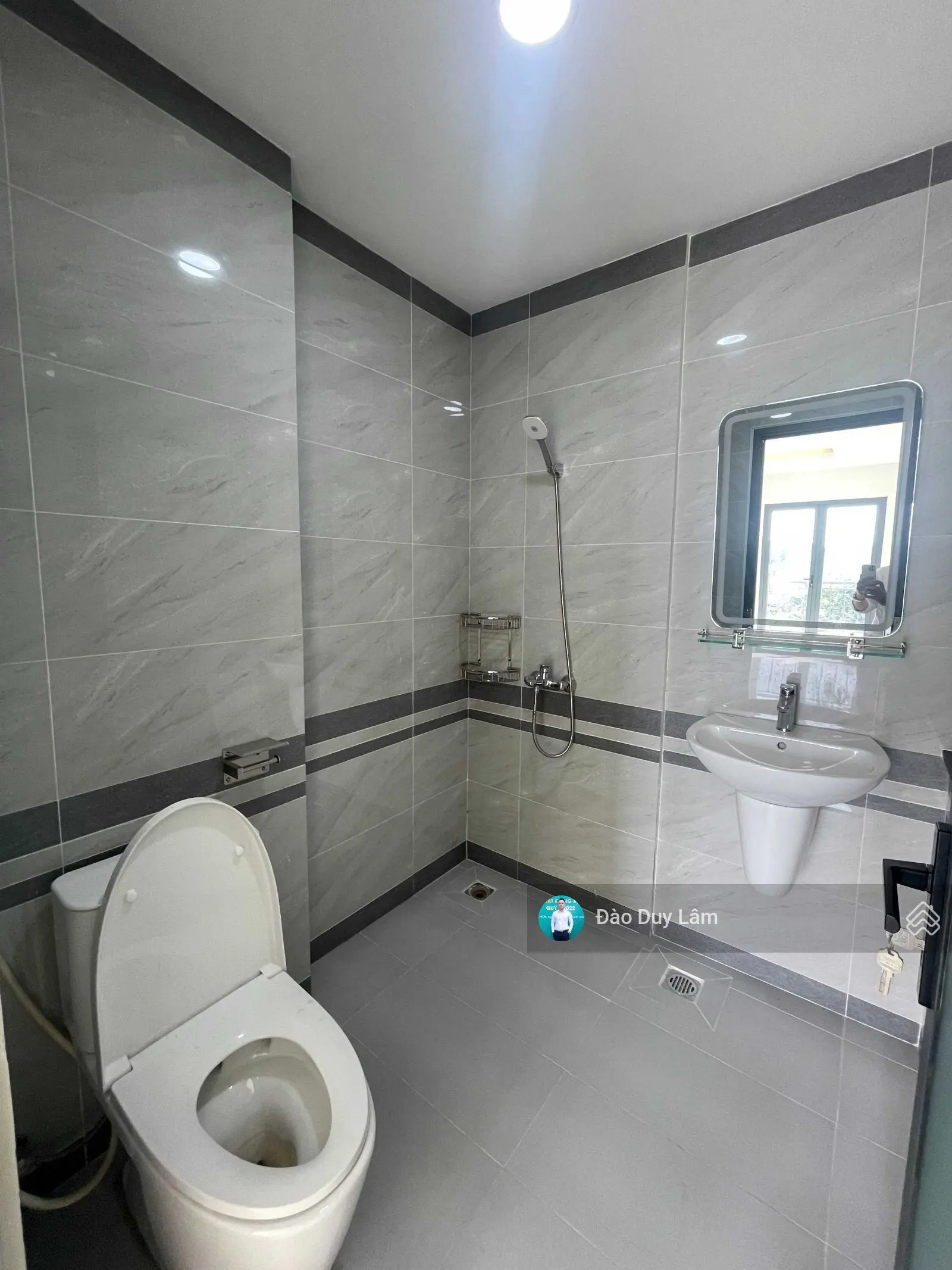 Còn 1 căn giảm mạnh: 8.5 tỷ còn 7.2 tỷ nhà mới đồng bộ ngay Vạn Phúc City, đường ô tô - sổ riêng