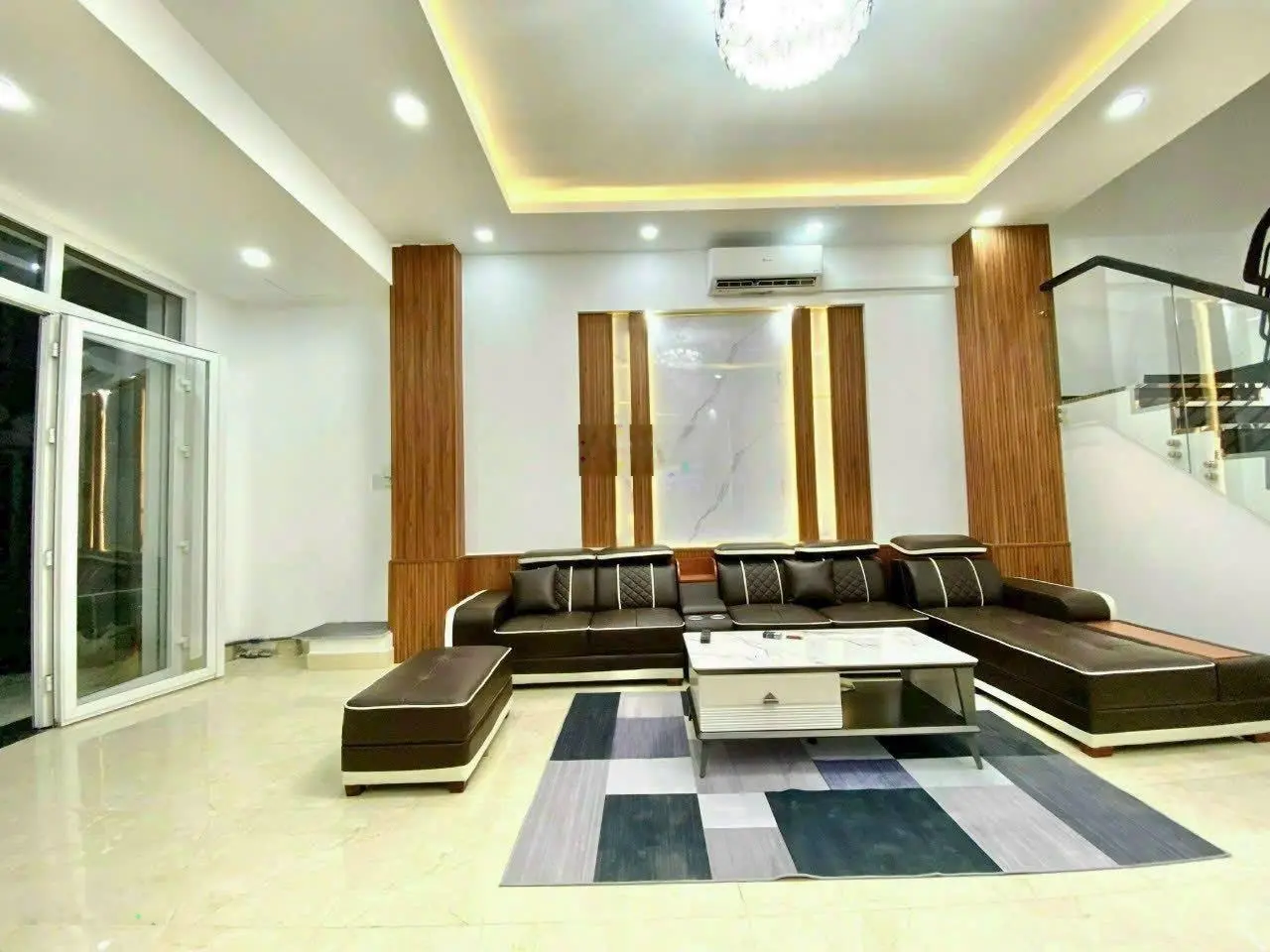 Nhà 3 tầng hẻm xe hơi 1979 đường Huỳnh Tấn Phát, Thị trấn Nhà Bè (Huỳnh Thị Đồng)